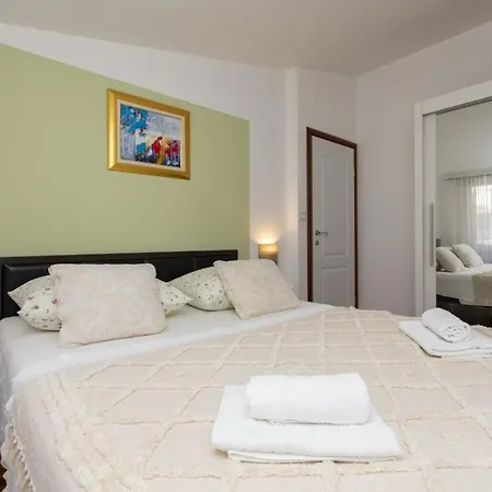 Apartamento In With Sea View, Balcony, Air Conditioning, Wifi 5129-5 *