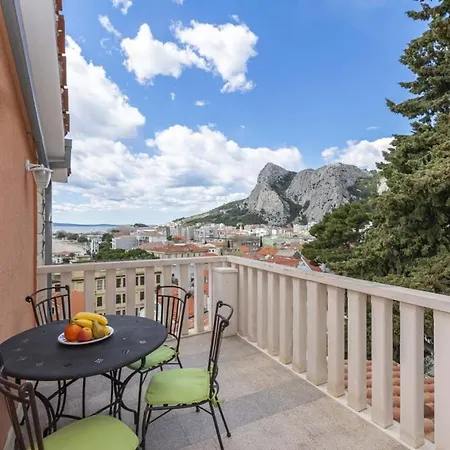 In With Sea View, Balcony, Air Conditioning, Wifi 5129-5 Apartamento Omiš