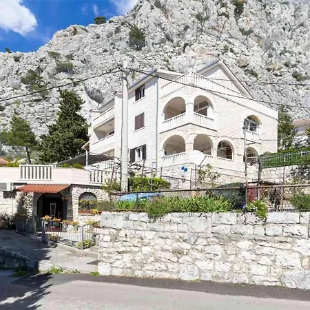 In With Sea View, Balcony, Air Conditioning, Wifi 5129-5 *